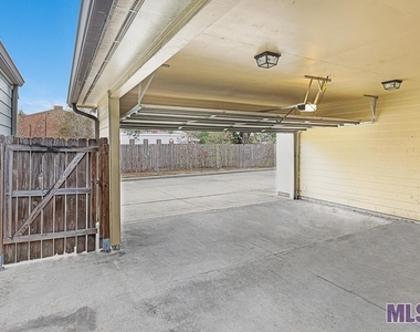 11110 Boardwalk Dr - Photo Thumbnail 22