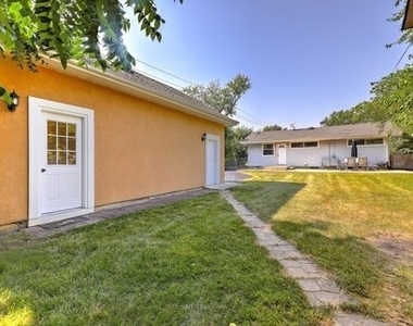 335 Lincoln Avenue - Photo Thumbnail 23