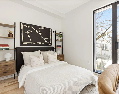 1064 Hancock Street - Photo Thumbnail 2