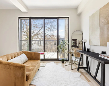 1064 Hancock Street - Photo Thumbnail 3