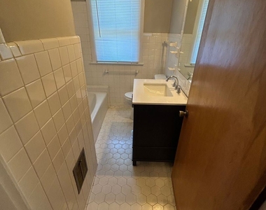 1229 Eastern Pkwy - Photo Thumbnail 5