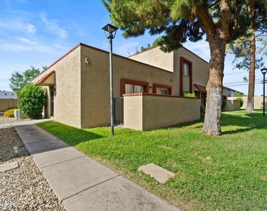 2101 W Colter Street - Photo Thumbnail 0