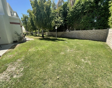 43711 Avenida Alicante - Photo Thumbnail 17