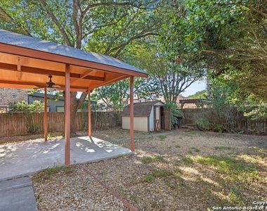 1013 Abercorn - Photo Thumbnail 17