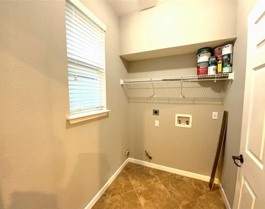 1207  Peyton Pl - Photo Thumbnail 30