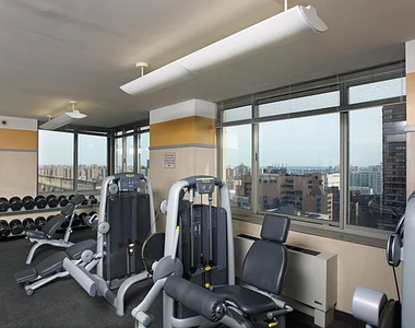 1500 Lexington Avenue - Photo Thumbnail 7