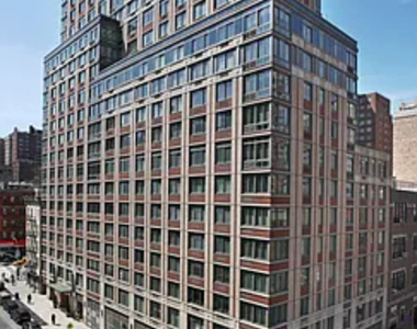 1500 Lexington Avenue - Photo Thumbnail 9