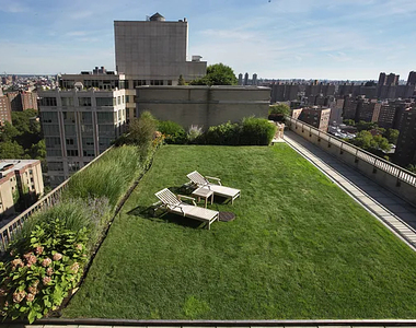 1500 Lexington Avenue - Photo Thumbnail 5