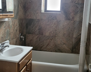 9115 Colonial Road - Photo Thumbnail 3