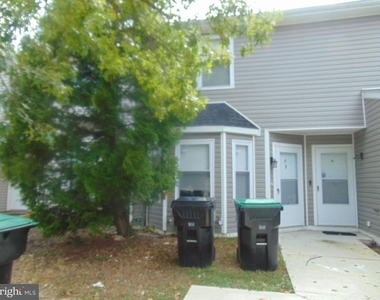 24 Hopewell Ln - Photo Thumbnail 0