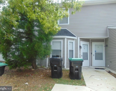 24 Hopewell Ln - Photo Thumbnail 1