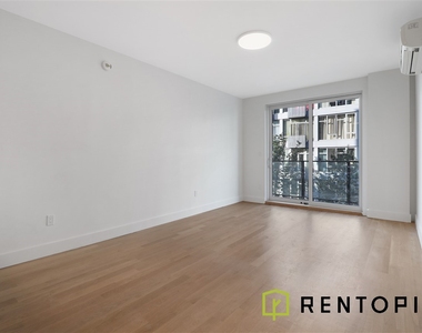 209 North 11th Street - Photo Thumbnail 2
