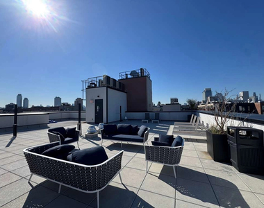 209 North 11th Street - Photo Thumbnail 14