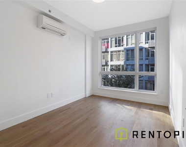 209 North 11th Street - Photo Thumbnail 5