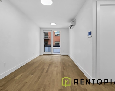209 North 11th Street - Photo Thumbnail 2