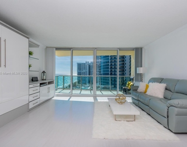 2501 S Ocean Dr - Photo Thumbnail 12