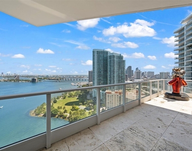 2020 N Bayshore Dr - Photo Thumbnail 12