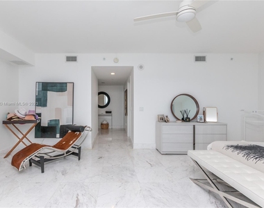 3951 S Ocean Dr - Photo Thumbnail 18