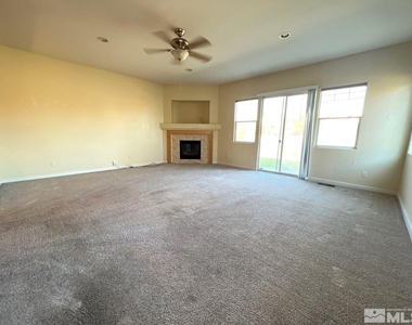 5555 Sawgrass Ln. - Photo Thumbnail 6