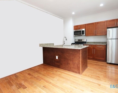 1 Bennett Avenue - Photo Thumbnail 3