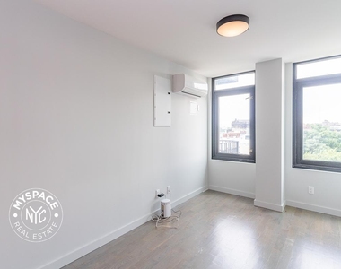 594 Bushwick Avenue - Photo Thumbnail 4