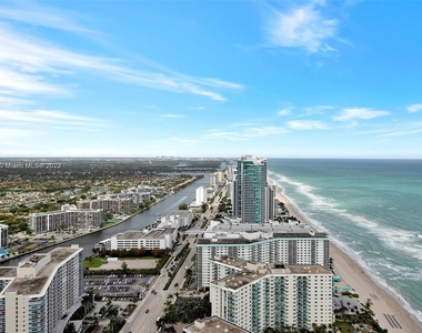 4111 S Ocean Dr - Photo Thumbnail 21