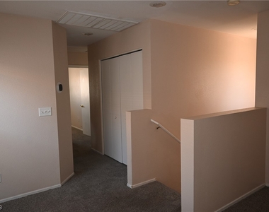 8424 Lost Gold Avenue - Photo Thumbnail 28