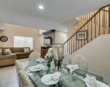 9240 Freedom Heights Avenue - Photo Thumbnail 14