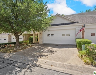 2823 Savannah Court - Photo Thumbnail 1