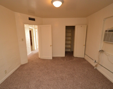 2219 N Hampton Street - Photo Thumbnail 6