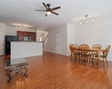 5309 Paramount View Way - Photo Thumbnail 3