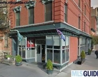 292 Barrow St - Photo Thumbnail 18