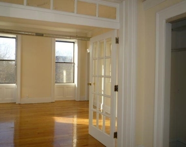 292 Barrow St - Photo Thumbnail 16