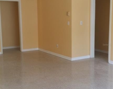 805 Bellemeade Circle - Photo Thumbnail 2