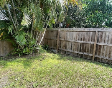 6713 Amundson Street - Photo Thumbnail 25