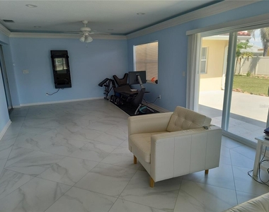 3001 Gulf Boulevard - Photo Thumbnail 8