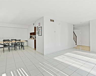 15460 Sw 82nd Ln - Photo Thumbnail 6