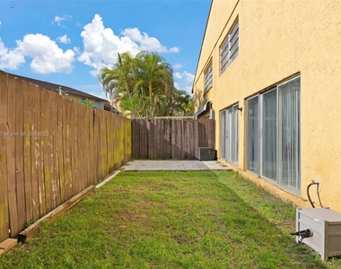 15460 Sw 82nd Ln - Photo Thumbnail 17