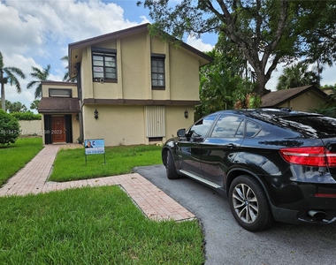 9154 Sw 132 Ln - Photo Thumbnail 0