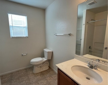 8659 Bella Jewel Avenue - Photo Thumbnail 7