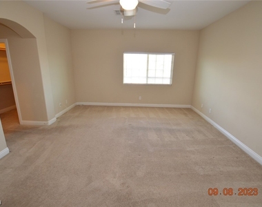 9598 Greensburg Avenue - Photo Thumbnail 16