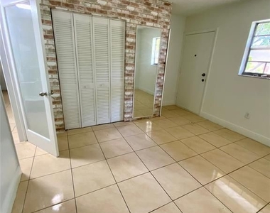 5500 Sw 77th Ct - Photo Thumbnail 13