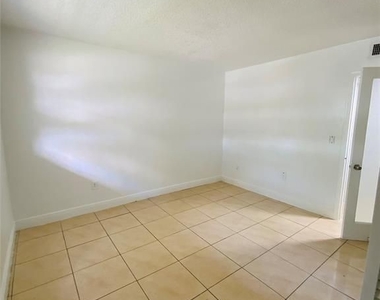 5500 Sw 77th Ct - Photo Thumbnail 15