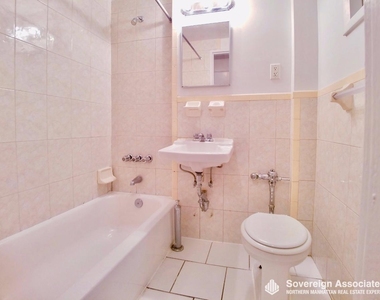 936 West End Avenue - Photo Thumbnail 3