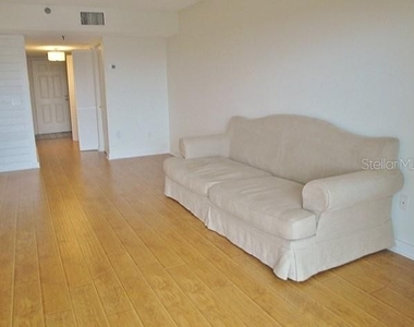 1750 Harbor Place S - Photo Thumbnail 11