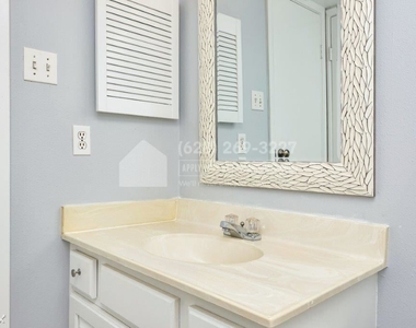 10811 Greenwillow Street Unit 8 - Photo Thumbnail 27