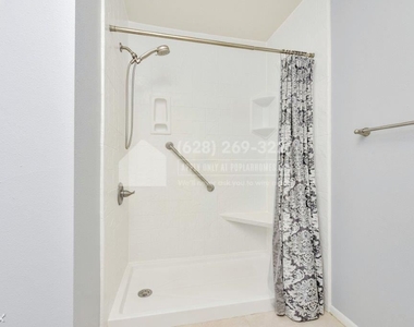 10811 Greenwillow Street Unit 8 - Photo Thumbnail 24