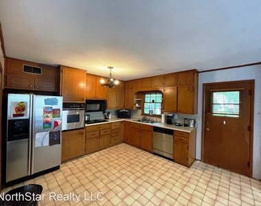 3640 Leslie Ann Rd - Photo Thumbnail 9