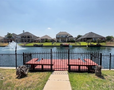 18134 Billabong Crescent Ct - Photo Thumbnail 3