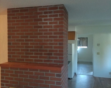 3870 Hilyard St - Photo Thumbnail 13